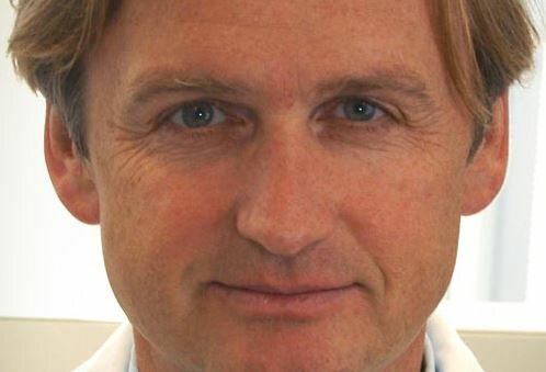 Prof. Dr. Mark Straus